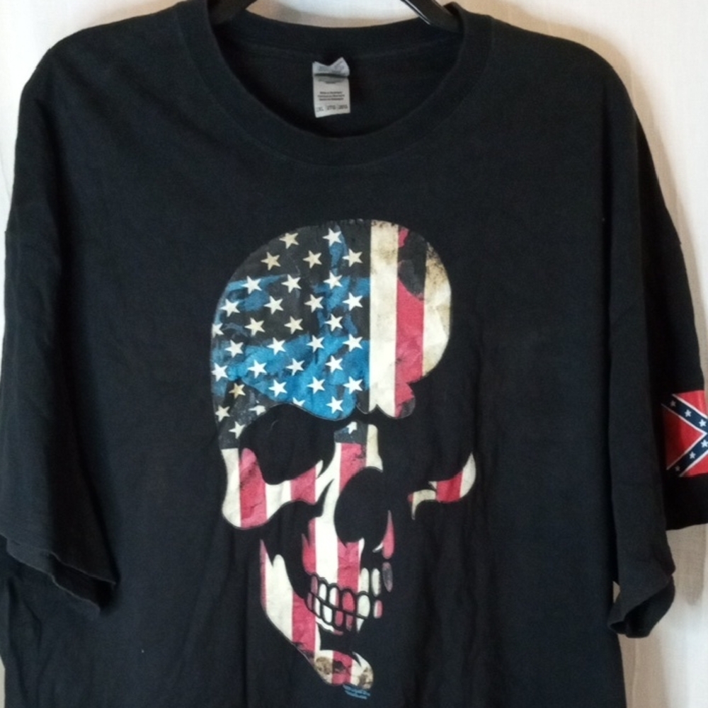 American Skull With Confederate Flag On Sleeve Graphic T-Shirt